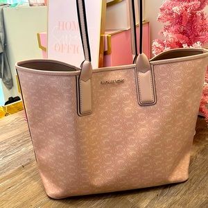 *FINAL DAYS/FINAL OFFERS! Like New Michael Kors Large Jodie Tote in Blush Pink!